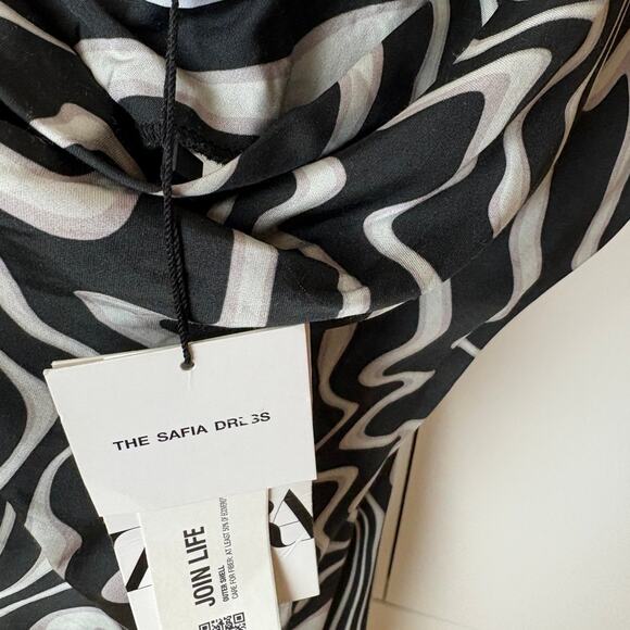 Zara zebra print dress - Picture 3 of 3